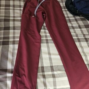 Fabletics Women's Maroon Joggers